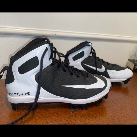 Nike Huarache Cleats - Picture 8 of 10